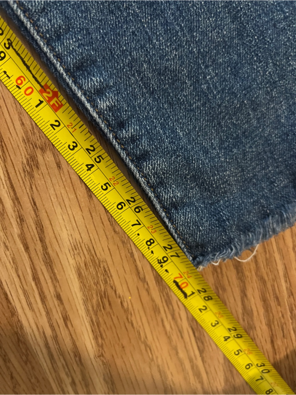 Frame size 28 Denim Dark Blue Frayed Ankle Crop Jeans - Picture 3 of 7